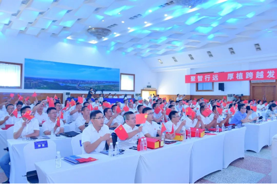 2022.7.8聚智賦能 橋見未來——四川路橋橋梁公司舉行2022年“川橋杯”創(chuàng)新創(chuàng)效大賽成果發(fā)布會1652.png