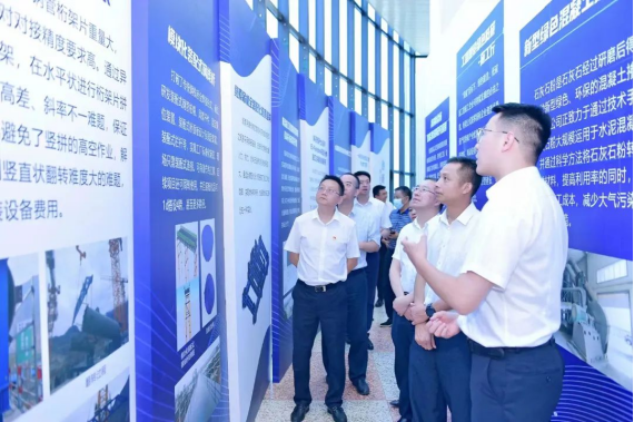 2022.7.8聚智賦能 橋見未來——四川路橋橋梁公司舉行2022年“川橋杯”創(chuàng)新創(chuàng)效大賽成果發(fā)布會1648.png